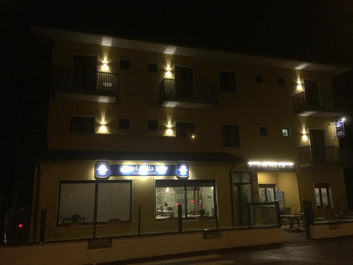 Albergo Villa Eva Костермано Екстериор снимка